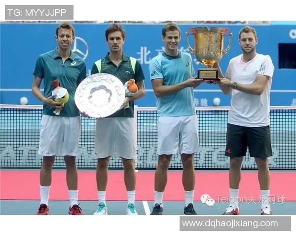 扬科维奇与科贝尔激战正酣谁将晋级下一轮的巅峰对决