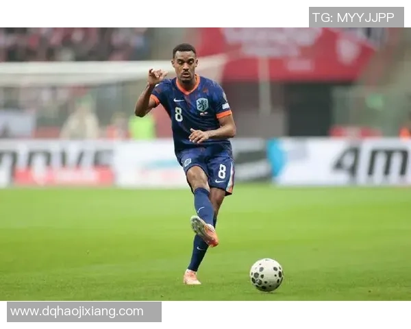 足球妹2020年荷兰对阵波兰精彩回顾与赛后分析